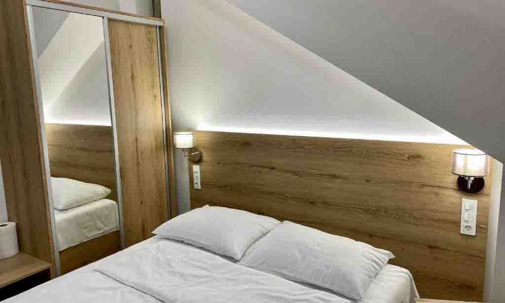 Double Room S8